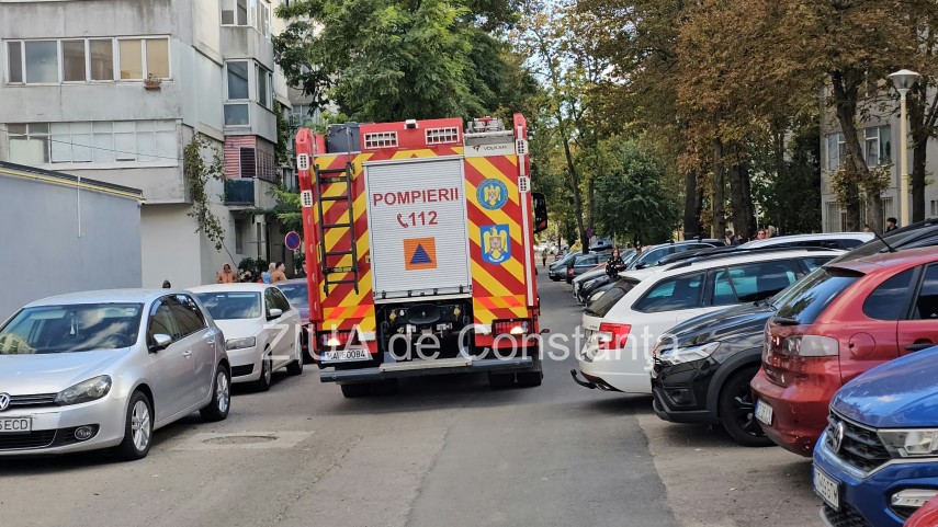 incendiu pe bulevardul tomis din constanta pompierii isu dobrogea intervin cu autospeciale de stingere incendiu pe bulevardul tomis din constanta pompierii isu dobrogea intervin cu autospeciale de stingere