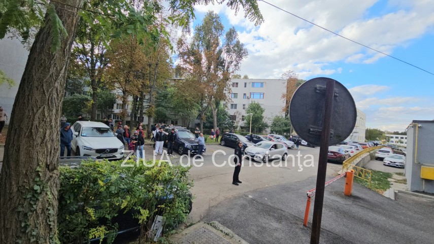 incendiu pe bulevardul tomis din constanta pompierii isu dobrogea intervin cu autospeciale de stingere incendiu pe bulevardul tomis din constanta pompierii isu dobrogea intervin cu autospeciale de stingere