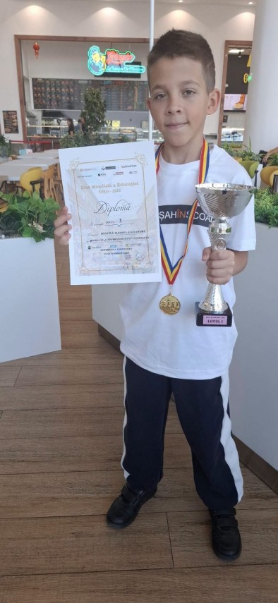 juniorii de la csm constanta prezente si pe podiumul celui de al treilea concurs al proiectului sah in juniorii de la csm constanta prezente si pe podiumul celui de al treilea concurs al proiectului sah in