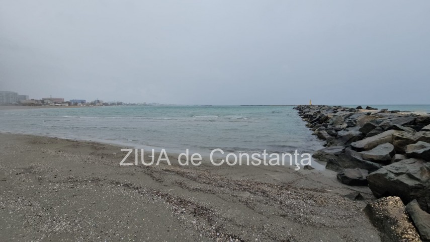 foto video peisaj impresionant la malul marii in timpul codului galben de vant 957243 foto video peisaj impresionant la malul marii in timpul codului galben de vant 957243