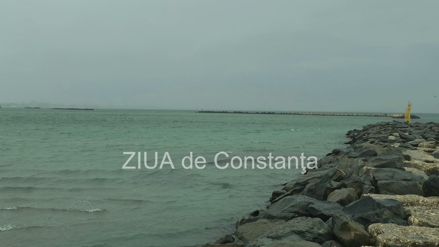 foto video peisaj impresionant la malul marii in timpul codului galben de vant 957243 foto video peisaj impresionant la malul marii in timpul codului galben de vant 957243