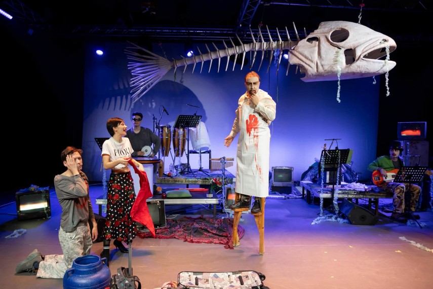 spectacolul o insula al teatrului de stat constanta a primit premiul special al juriului in cadrul festivalului spectacolul o insula al teatrului de stat constanta a primit premiul special al juriului in cadrul festivalului