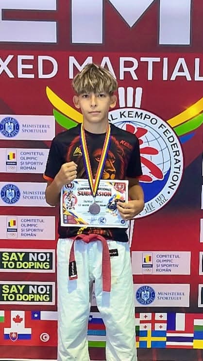 cs vointa valu lui traian sase medalii la nationalele de kempo submission performanta se transmite prin cs vointa valu lui traian sase medalii la nationalele de kempo submission performanta se transmite prin