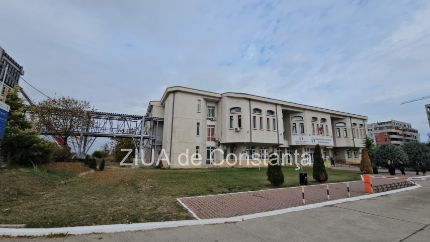 fotoreportaj un nou corp de cladire prinde contur in campusul universitatii ovidius din constanta foto fotoreportaj un nou corp de cladire prinde contur in campusul universitatii ovidius din constanta foto
