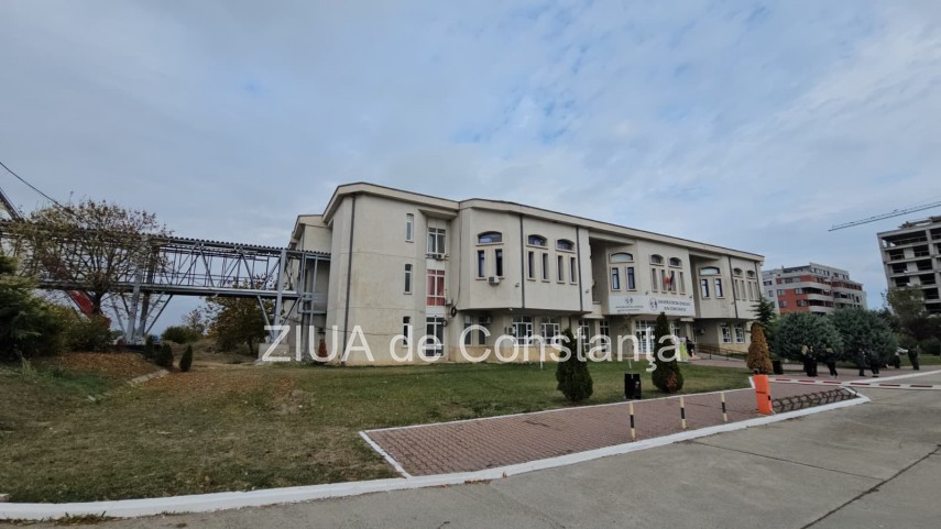 fotoreportaj un nou corp de cladire prinde contur in campusul universitatii ovidius din constanta foto fotoreportaj un nou corp de cladire prinde contur in campusul universitatii ovidius din constanta foto