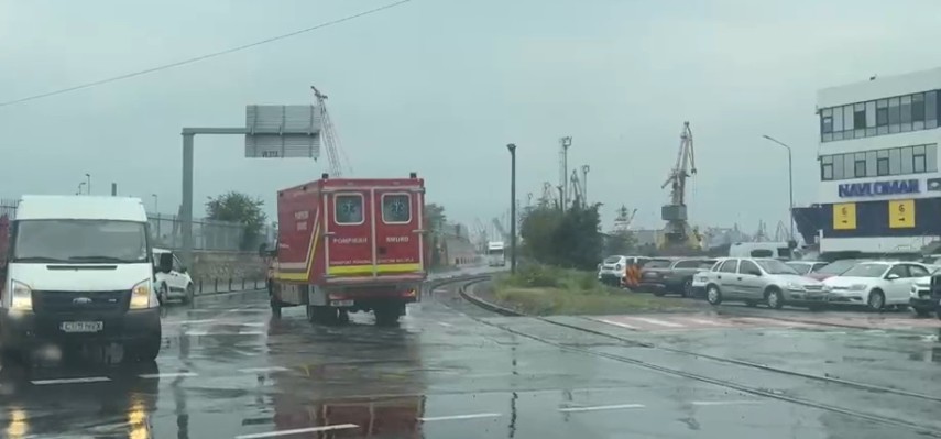 foto video mobilizare in portul constanta echipajele de salvare au plecat sa i preia pe cei 9 marinari foto video mobilizare in portul constanta echipajele de salvare au plecat sa i preia pe cei 9 marinari