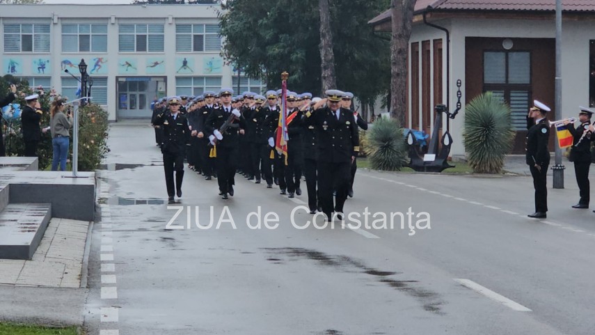 live video foto zeci de studenti militari depun juramantul la academia navala mircea cel batran din constanta live video foto zeci de studenti militari depun juramantul la academia navala mircea cel batran din constanta
