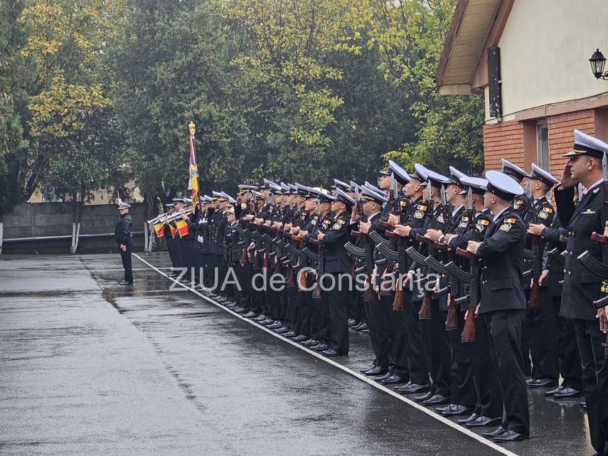 live video foto moment solemn la constanta peste o suta de elevi ai scolii de maistri militari ai fortelor live video foto moment solemn la constanta peste o suta de elevi ai scolii de maistri militari ai fortelor