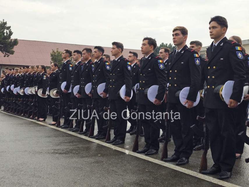live video foto zeci de studenti militari depun juramantul la academia navala mircea cel batran din constanta live video foto zeci de studenti militari depun juramantul la academia navala mircea cel batran din constanta