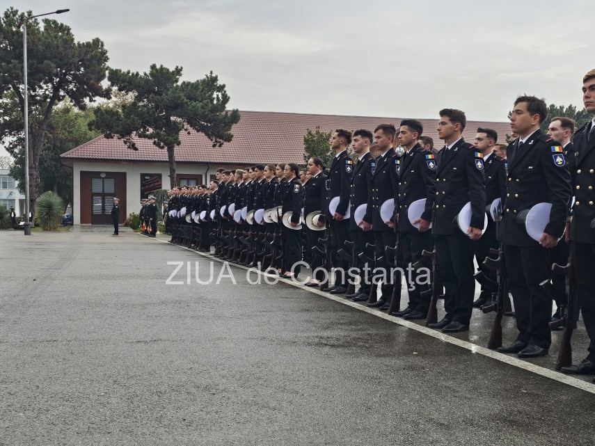 live video foto zeci de studenti militari depun juramantul la academia navala mircea cel batran din constanta live video foto zeci de studenti militari depun juramantul la academia navala mircea cel batran din constanta