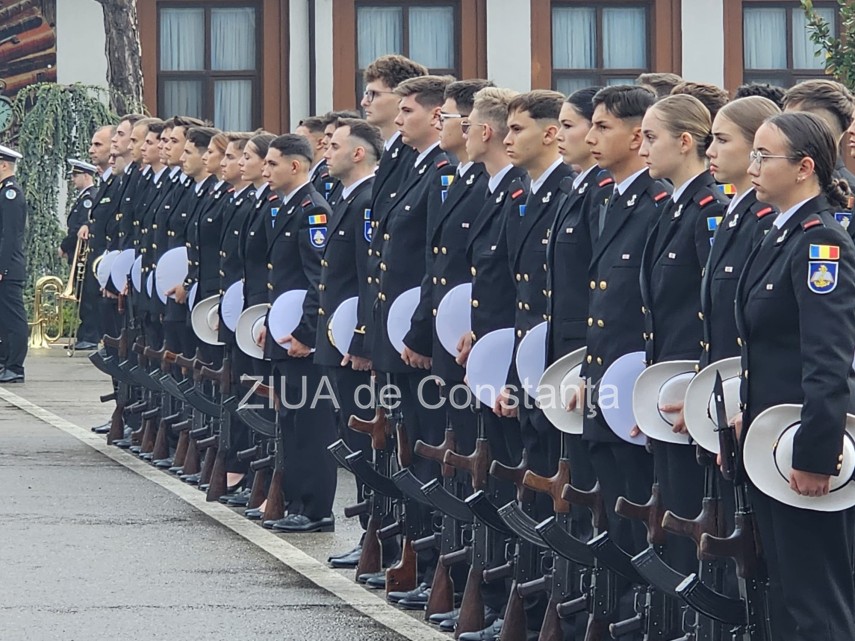 live video foto zeci de studenti militari depun juramantul la academia navala mircea cel batran din constanta live video foto zeci de studenti militari depun juramantul la academia navala mircea cel batran din constanta