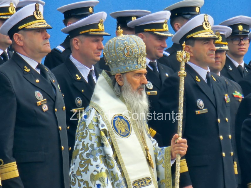 live video foto zeci de studenti militari depun juramantul la academia navala mircea cel batran din constanta live video foto zeci de studenti militari depun juramantul la academia navala mircea cel batran din constanta