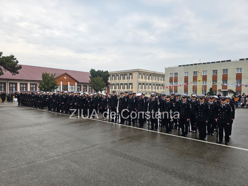 live video foto zeci de studenti militari depun juramantul la academia navala mircea cel batran din constanta live video foto zeci de studenti militari depun juramantul la academia navala mircea cel batran din constanta