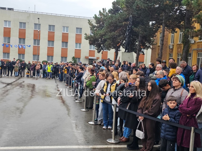 live video foto zeci de studenti militari depun juramantul la academia navala mircea cel batran din constanta live video foto zeci de studenti militari depun juramantul la academia navala mircea cel batran din constanta