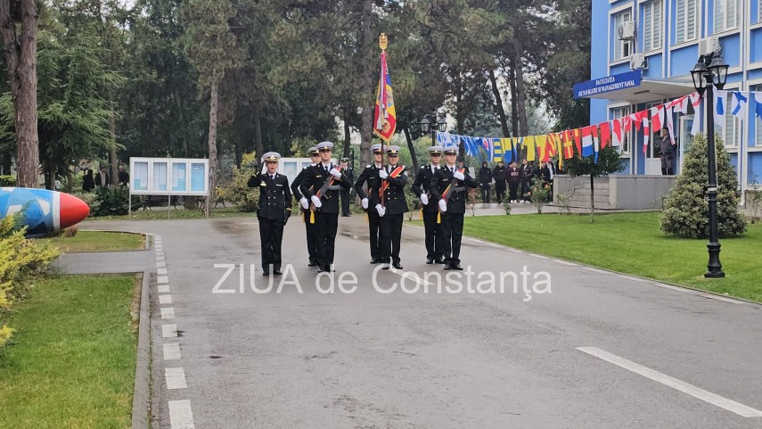 live video foto zeci de studenti militari depun juramantul la academia navala mircea cel batran din constanta live video foto zeci de studenti militari depun juramantul la academia navala mircea cel batran din constanta