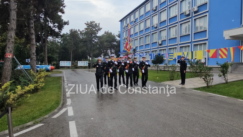 live video foto zeci de studenti militari depun juramantul la academia navala mircea cel batran din constanta live video foto zeci de studenti militari depun juramantul la academia navala mircea cel batran din constanta