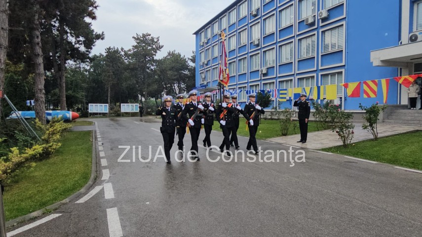 live video foto zeci de studenti militari depun juramantul la academia navala mircea cel batran din constanta live video foto zeci de studenti militari depun juramantul la academia navala mircea cel batran din constanta