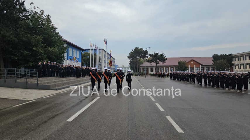 live video foto zeci de studenti militari depun juramantul la academia navala mircea cel batran din constanta live video foto zeci de studenti militari depun juramantul la academia navala mircea cel batran din constanta
