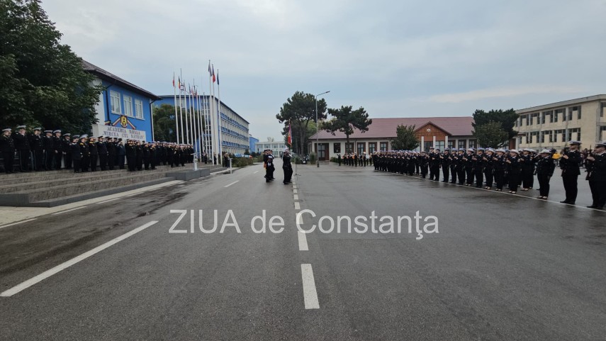 live video foto zeci de studenti militari depun juramantul la academia navala mircea cel batran din constanta live video foto zeci de studenti militari depun juramantul la academia navala mircea cel batran din constanta