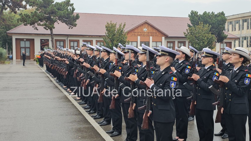 live video foto zeci de studenti militari depun juramantul la academia navala mircea cel batran din constanta live video foto zeci de studenti militari depun juramantul la academia navala mircea cel batran din constanta