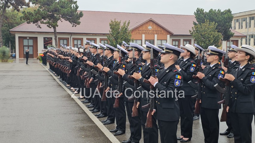 live video foto zeci de studenti militari depun juramantul la academia navala mircea cel batran din constanta live video foto zeci de studenti militari depun juramantul la academia navala mircea cel batran din constanta