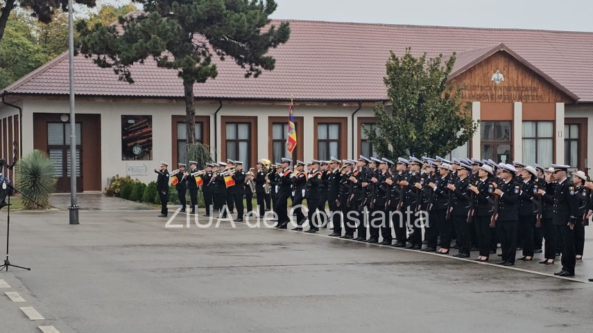 live video foto zeci de studenti militari depun juramantul la academia navala mircea cel batran din constanta live video foto zeci de studenti militari depun juramantul la academia navala mircea cel batran din constanta