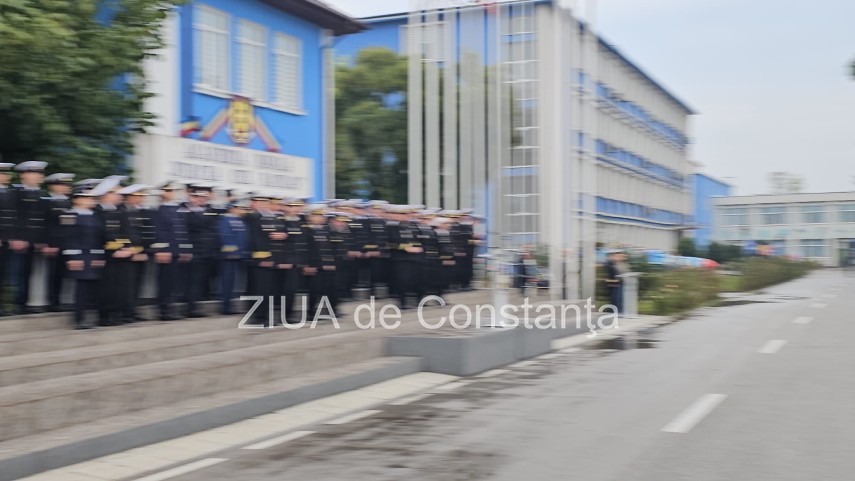 live video foto zeci de studenti militari depun juramantul la academia navala mircea cel batran din constanta live video foto zeci de studenti militari depun juramantul la academia navala mircea cel batran din constanta