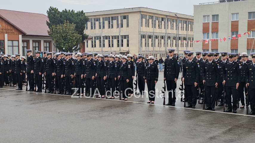 live video foto zeci de studenti militari depun juramantul la academia navala mircea cel batran din constanta live video foto zeci de studenti militari depun juramantul la academia navala mircea cel batran din constanta