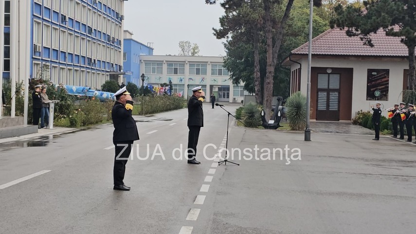 live video foto zeci de studenti militari depun juramantul la academia navala mircea cel batran din constanta live video foto zeci de studenti militari depun juramantul la academia navala mircea cel batran din constanta