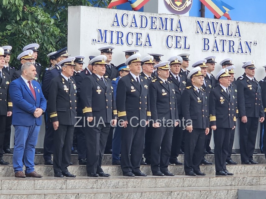 live video foto zeci de studenti militari depun juramantul la academia navala mircea cel batran din constanta live video foto zeci de studenti militari depun juramantul la academia navala mircea cel batran din constanta