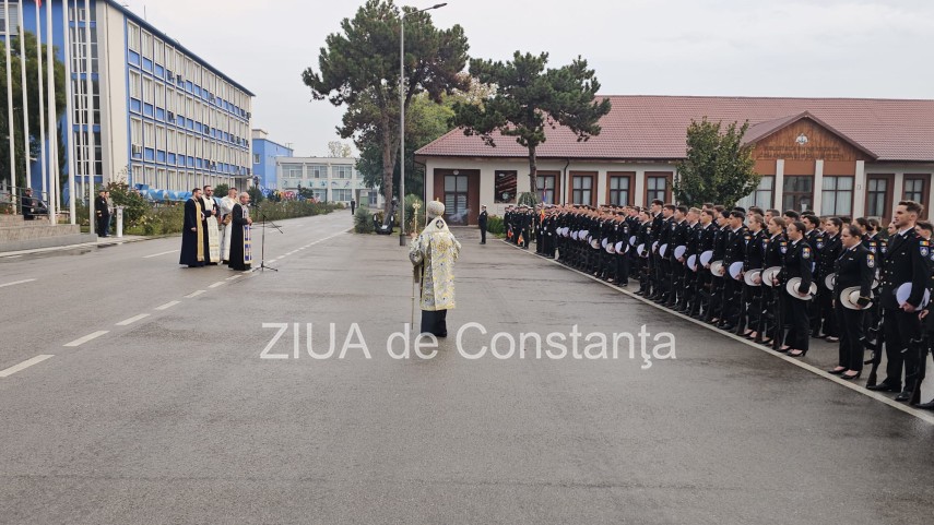 live video foto zeci de studenti militari depun juramantul la academia navala mircea cel batran din constanta live video foto zeci de studenti militari depun juramantul la academia navala mircea cel batran din constanta
