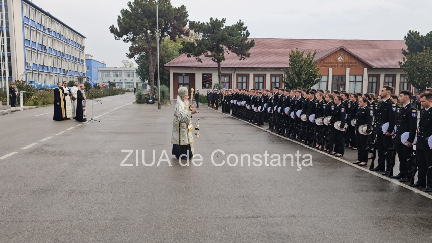 live video foto zeci de studenti militari depun juramantul la academia navala mircea cel batran din constanta live video foto zeci de studenti militari depun juramantul la academia navala mircea cel batran din constanta