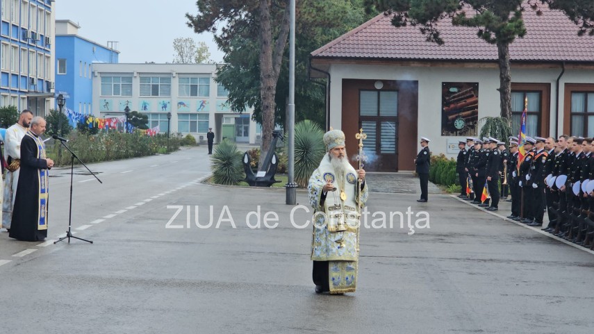 live video foto zeci de studenti militari depun juramantul la academia navala mircea cel batran din constanta live video foto zeci de studenti militari depun juramantul la academia navala mircea cel batran din constanta