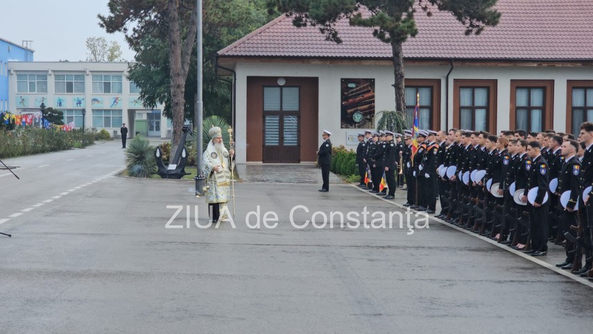 live video foto zeci de studenti militari depun juramantul la academia navala mircea cel batran din constanta live video foto zeci de studenti militari depun juramantul la academia navala mircea cel batran din constanta