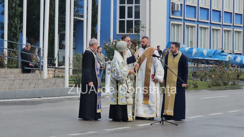live video foto zeci de studenti militari depun juramantul la academia navala mircea cel batran din constanta live video foto zeci de studenti militari depun juramantul la academia navala mircea cel batran din constanta