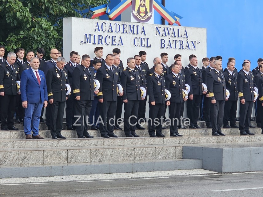 live video foto zeci de studenti militari depun juramantul la academia navala mircea cel batran din constanta live video foto zeci de studenti militari depun juramantul la academia navala mircea cel batran din constanta