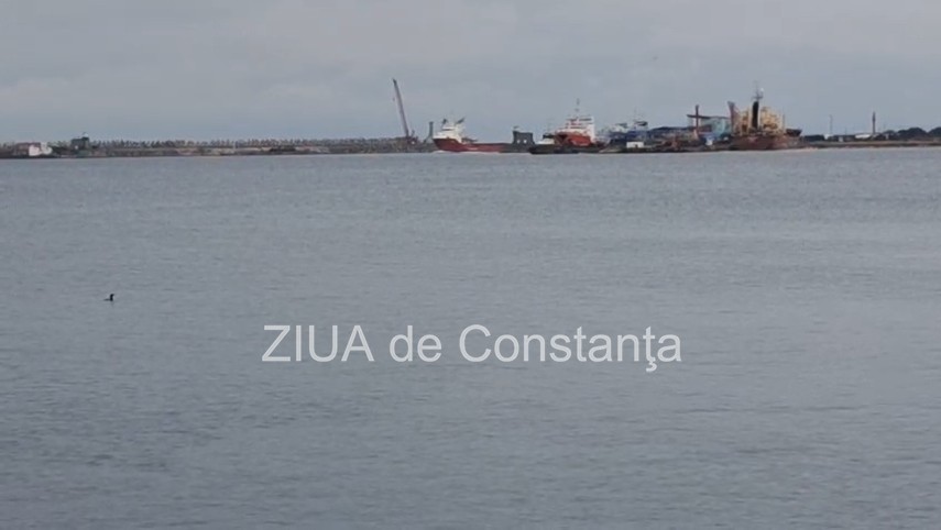 foto video nava care ii aduce pe cei noua marinari salvati pe marea neagra ajunge in portul constanta foto video nava care ii aduce pe cei noua marinari salvati pe marea neagra ajunge in portul constanta