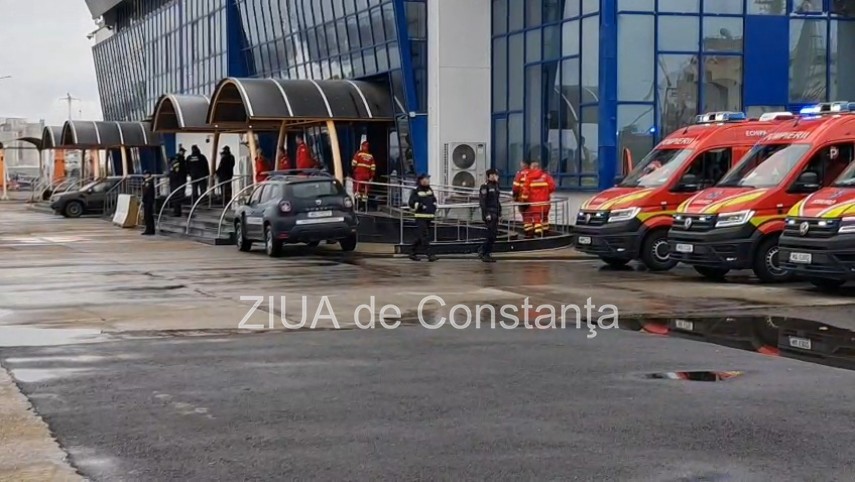 foto video nava care ii aduce pe cei noua marinari salvati pe marea neagra ajunge in portul constanta foto video nava care ii aduce pe cei noua marinari salvati pe marea neagra ajunge in portul constanta