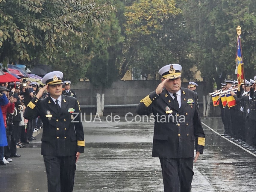 live video foto moment solemn la constanta peste o suta de elevi ai scolii de maistri militari ai fortelor live video foto moment solemn la constanta peste o suta de elevi ai scolii de maistri militari ai fortelor