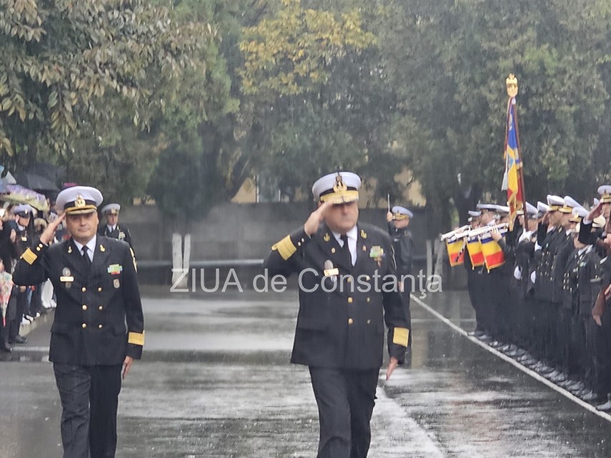 live video foto moment solemn la constanta peste o suta de elevi ai scolii de maistri militari ai fortelor live video foto moment solemn la constanta peste o suta de elevi ai scolii de maistri militari ai fortelor