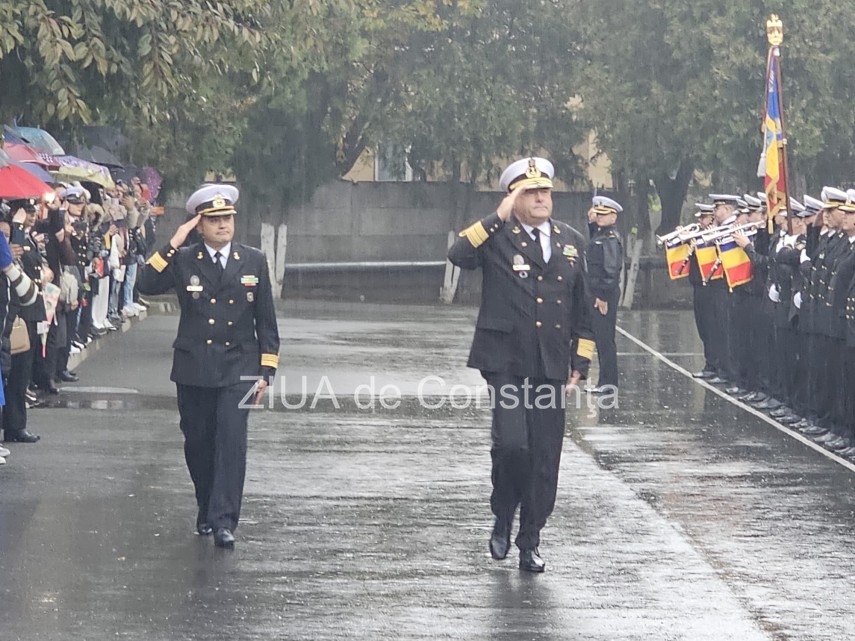 live video foto moment solemn la constanta peste o suta de elevi ai scolii de maistri militari ai fortelor live video foto moment solemn la constanta peste o suta de elevi ai scolii de maistri militari ai fortelor
