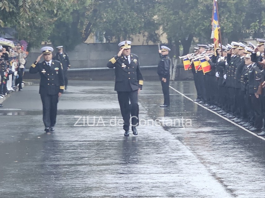 live video foto moment solemn la constanta peste o suta de elevi ai scolii de maistri militari ai fortelor live video foto moment solemn la constanta peste o suta de elevi ai scolii de maistri militari ai fortelor