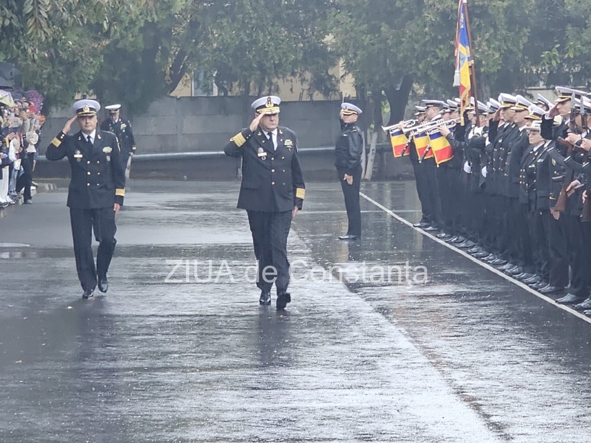 live video foto moment solemn la constanta peste o suta de elevi ai scolii de maistri militari ai fortelor live video foto moment solemn la constanta peste o suta de elevi ai scolii de maistri militari ai fortelor