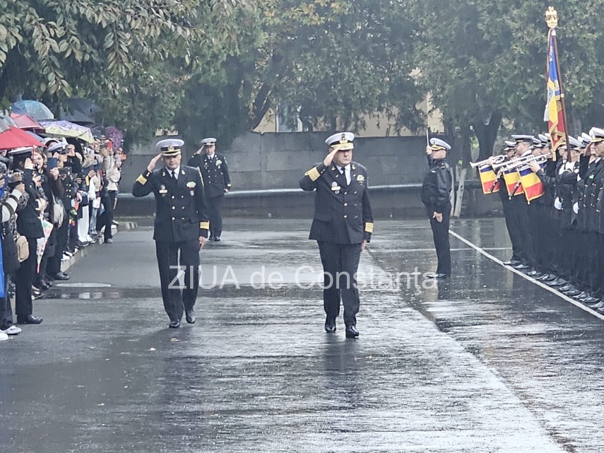 live video foto moment solemn la constanta peste o suta de elevi ai scolii de maistri militari ai fortelor live video foto moment solemn la constanta peste o suta de elevi ai scolii de maistri militari ai fortelor