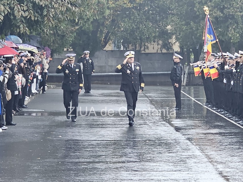 live video foto moment solemn la constanta peste o suta de elevi ai scolii de maistri militari ai fortelor live video foto moment solemn la constanta peste o suta de elevi ai scolii de maistri militari ai fortelor
