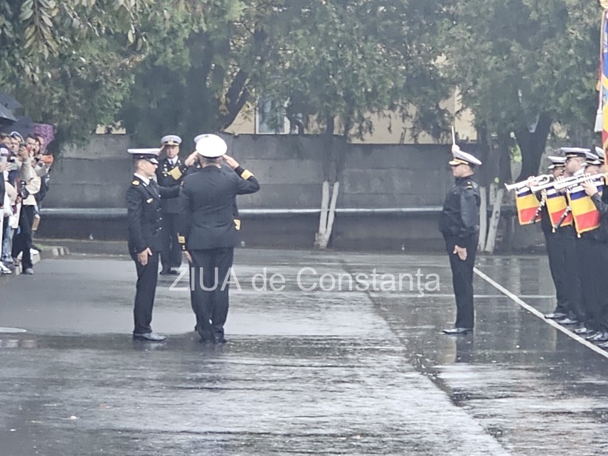 live video foto moment solemn la constanta peste o suta de elevi ai scolii de maistri militari ai fortelor live video foto moment solemn la constanta peste o suta de elevi ai scolii de maistri militari ai fortelor