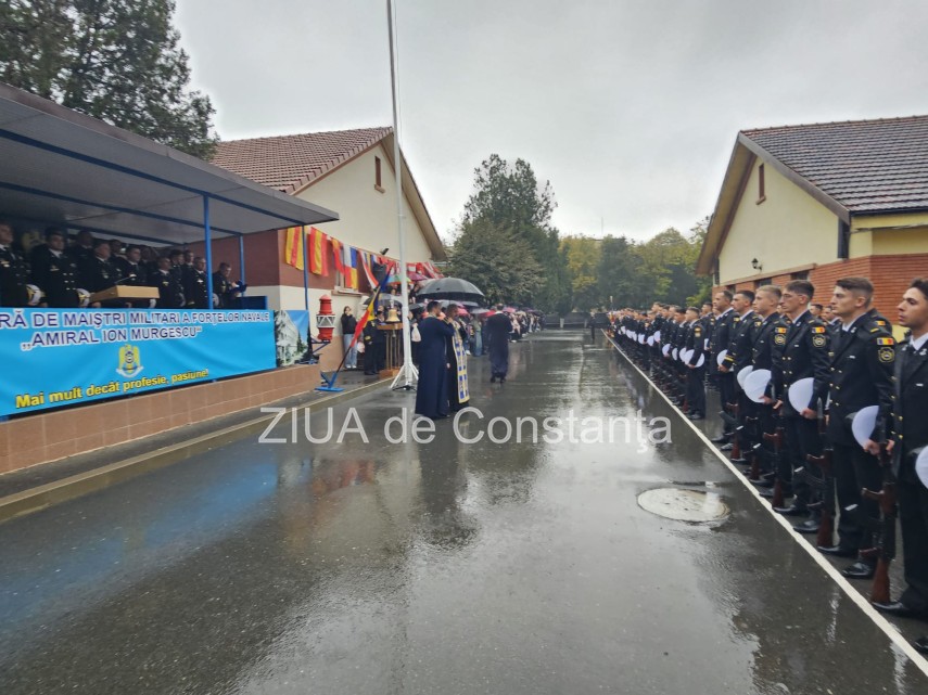 live video foto moment solemn la constanta peste o suta de elevi ai scolii de maistri militari ai fortelor live video foto moment solemn la constanta peste o suta de elevi ai scolii de maistri militari ai fortelor