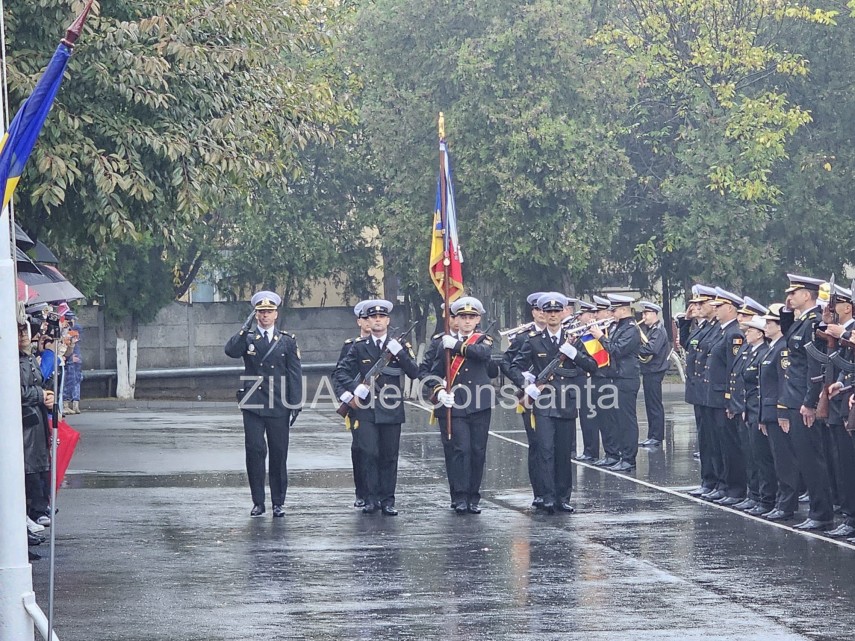 live video foto moment solemn la constanta peste o suta de elevi ai scolii de maistri militari ai fortelor live video foto moment solemn la constanta peste o suta de elevi ai scolii de maistri militari ai fortelor