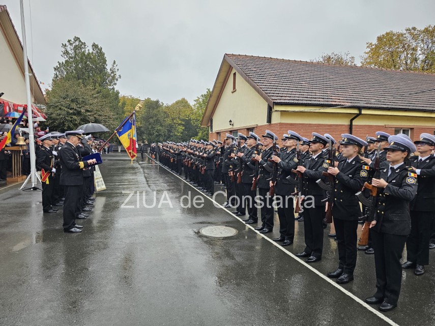 live video foto moment solemn la constanta peste o suta de elevi ai scolii de maistri militari ai fortelor live video foto moment solemn la constanta peste o suta de elevi ai scolii de maistri militari ai fortelor