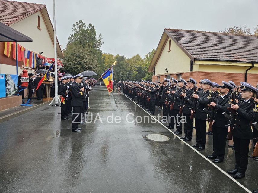 live video foto moment solemn la constanta peste o suta de elevi ai scolii de maistri militari ai fortelor live video foto moment solemn la constanta peste o suta de elevi ai scolii de maistri militari ai fortelor